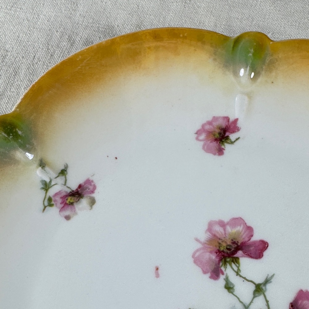 Floral Porcelain Serving Plate or Hang on Wall - Picture 3 of 12